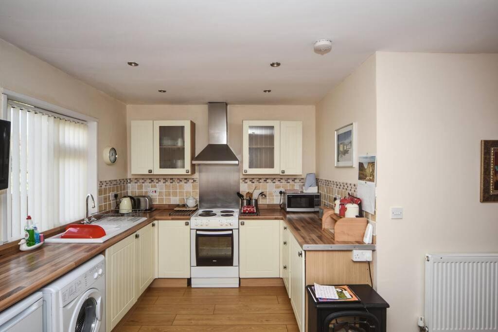 Gower Bungalow Mumbles Buitenkant foto