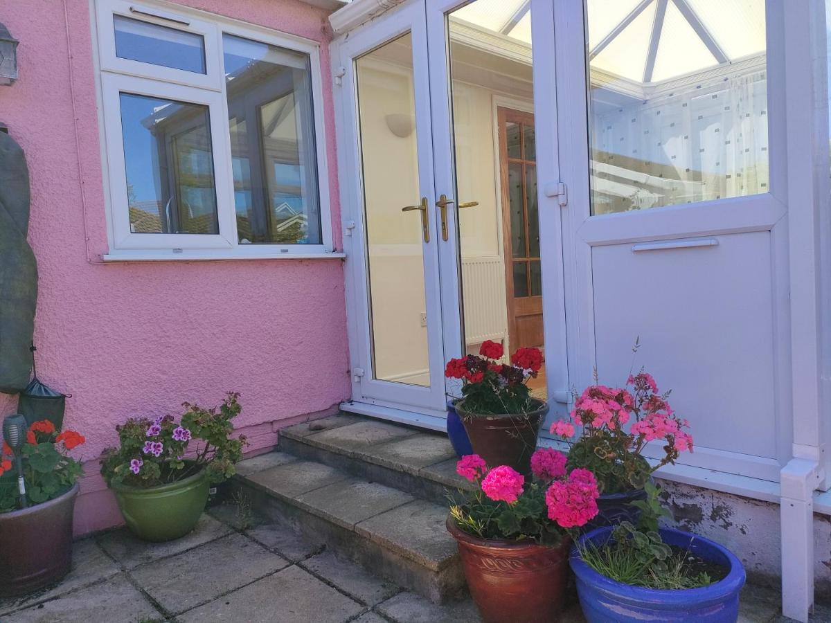 Gower Bungalow Mumbles Buitenkant foto